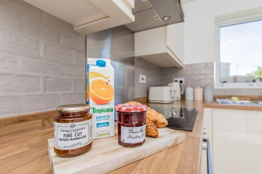 Stylish Townhouse In The Heart Of Summertown Oxford Bagian luar foto